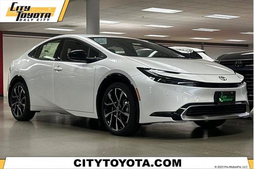 2025 Toyota Prius L