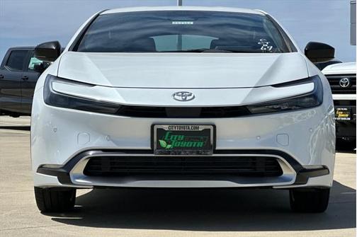 2025 Toyota Prius L