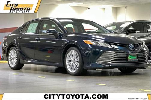 2018 Toyota Camry Hybrid XLE
