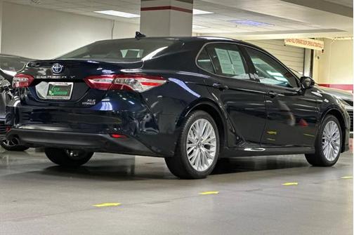 2018 Toyota Camry Hybrid XLE