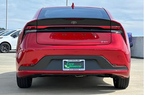 2025 Toyota Prius LE