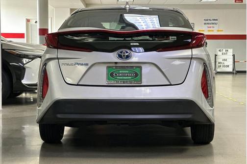 2021 Toyota Prius Prime LE