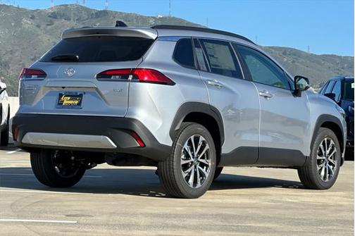 2025 Toyota Corolla Cross XLE