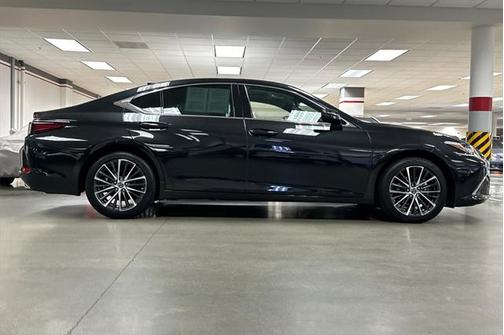 2024 Lexus ES 350 Base