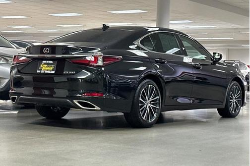 2024 Lexus ES 350 Base