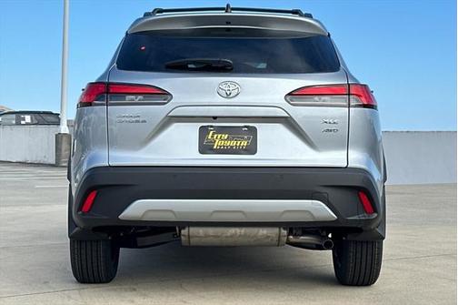 2025 Toyota Corolla Cross XLE
