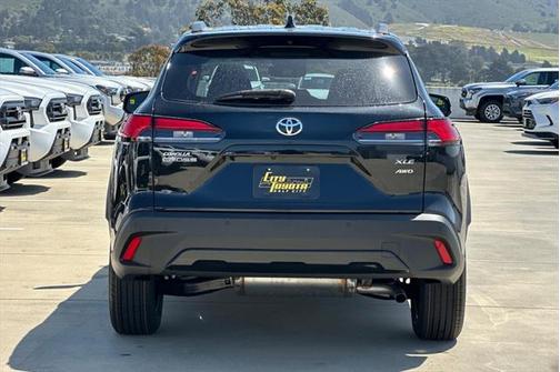 2025 Toyota Corolla Cross XLE