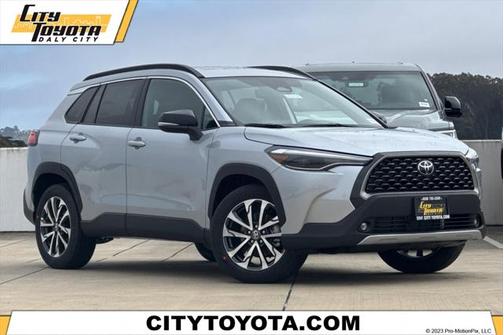 2025 Toyota Corolla Cross XLE