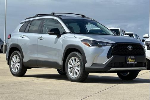 2025 Toyota Corolla Cross LE