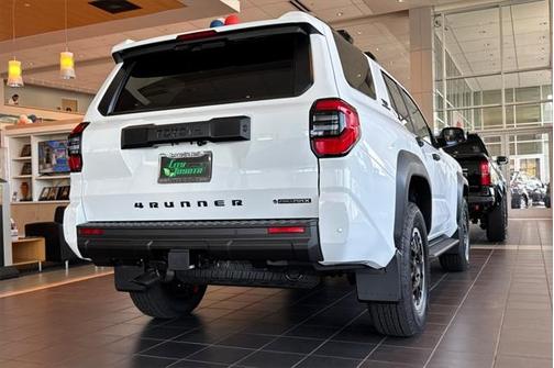 2025 Toyota 4Runner TRD Off Road