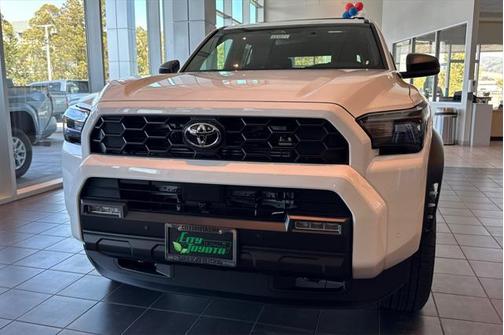 2025 Toyota 4Runner TRD Off Road