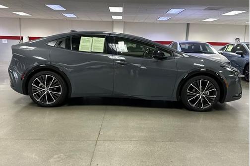 2024 Toyota Prius XLE