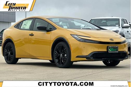 2025 Toyota Prius L