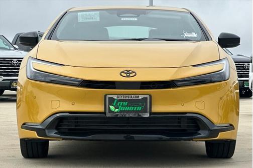2025 Toyota Prius L