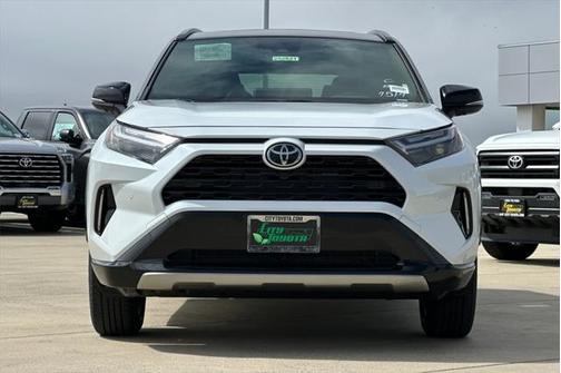 2025 Toyota RAV4 Hybrid SE