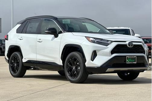 2025 Toyota RAV4 Hybrid SE