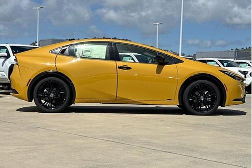 2025 Toyota Prius L