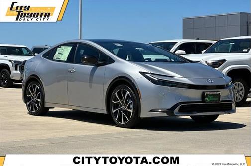 2025 Toyota Prius L