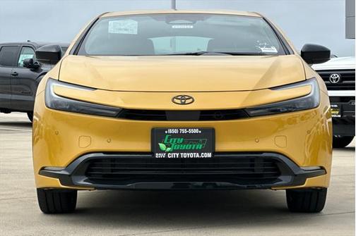 2025 Toyota Prius L