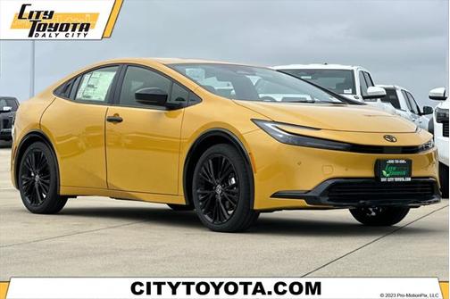 2025 Toyota Prius L