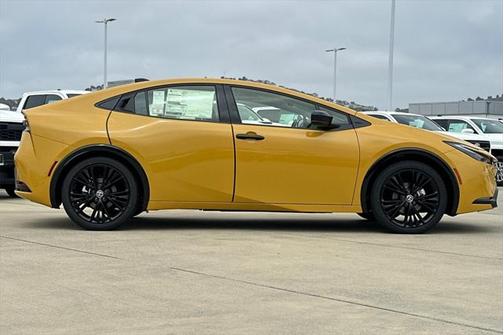2025 Toyota Prius L