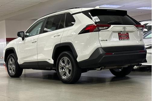 2025 Toyota RAV4 Hybrid LE