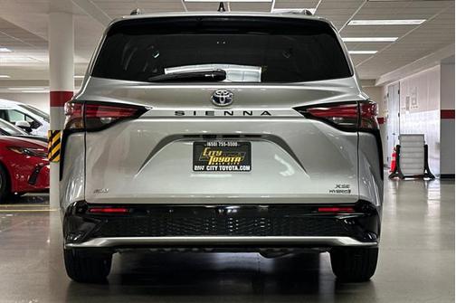 2024 Toyota Sienna XSE 7 Passenger