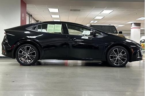 2024 Toyota Prius XLE