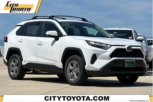 2025 Toyota RAV4 Hybrid XLE