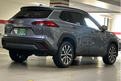 2022 Toyota Corolla Cross XLE