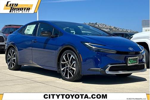 2025 Toyota Prius L