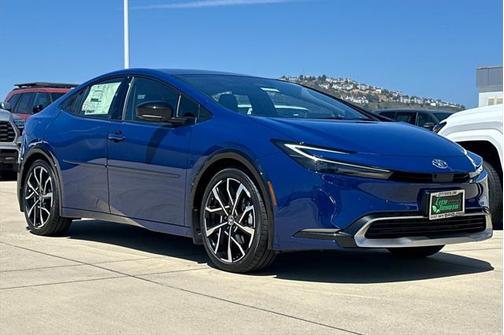 2025 Toyota Prius L