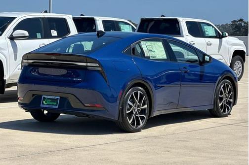 2025 Toyota Prius L