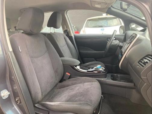 2013 Nissan Leaf SV