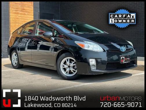 2010 Toyota Prius III