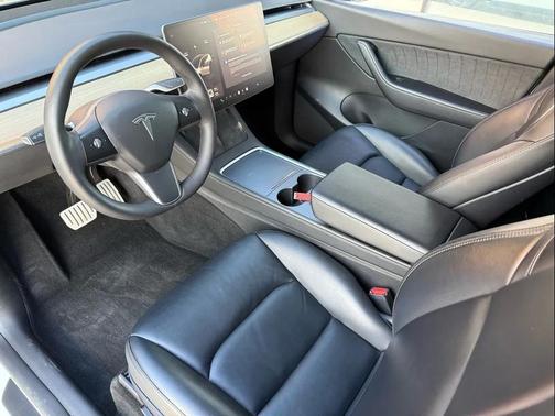 2022 Tesla Model Y Performance Dual Motor All-Wheel Drive