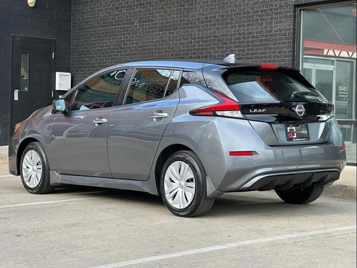 2025 Nissan Leaf S