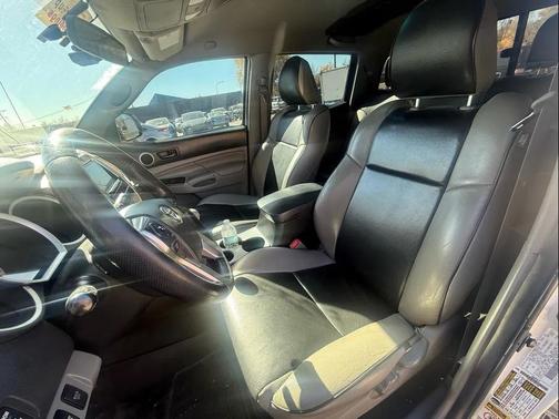 2015 Toyota Tacoma Base