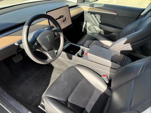 2022 Tesla Model 3 Standard Range