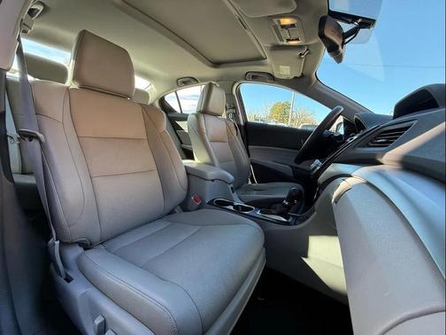 2016 Acura ILX Technology Plus Package