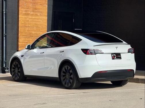 2022 Tesla Model Y Performance Dual Motor All-Wheel Drive