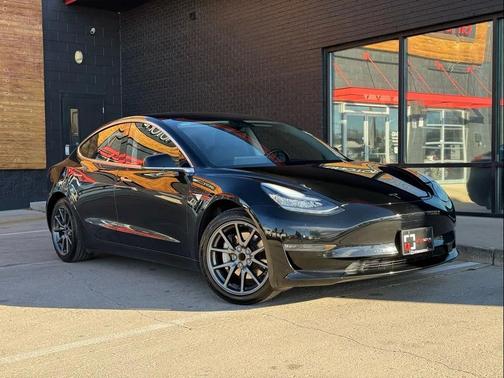 2019 Tesla Model 3 Standard Range Plus