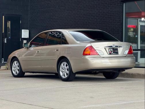 2001 Toyota Avalon XL