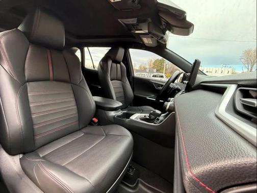 2024 Toyota RAV4 Prime XSE