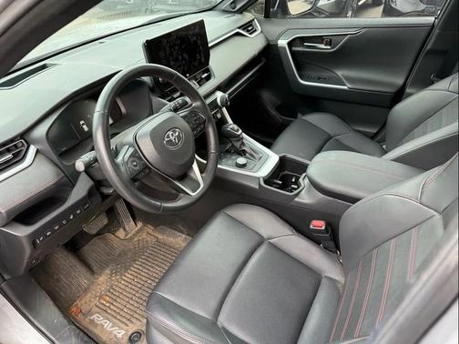 2024 Toyota RAV4 Prime XSE