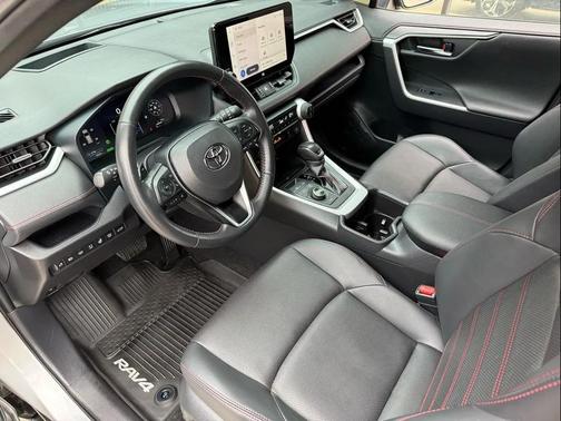 2024 Toyota RAV4 Prime XSE