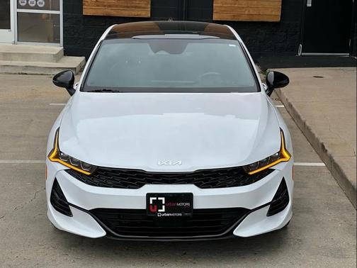 2022 Kia K5 GT-Line