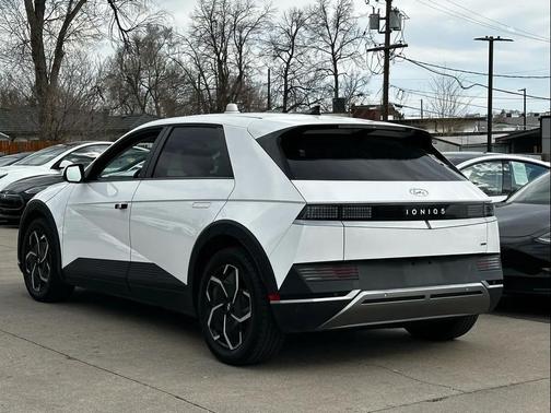 2024 Hyundai IONIQ 5 SEL