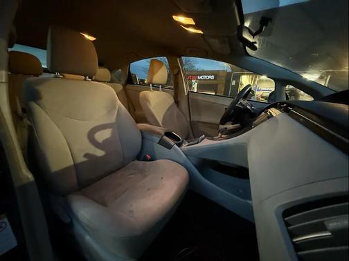 2015 Toyota Prius Three