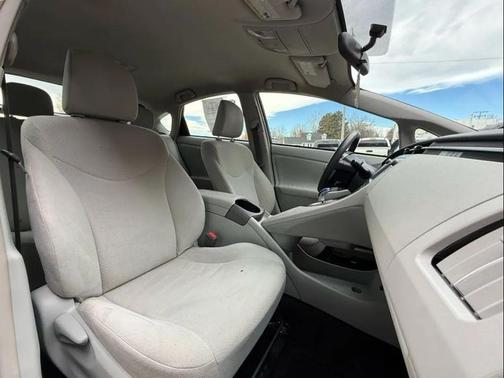 2015 Toyota Prius Three